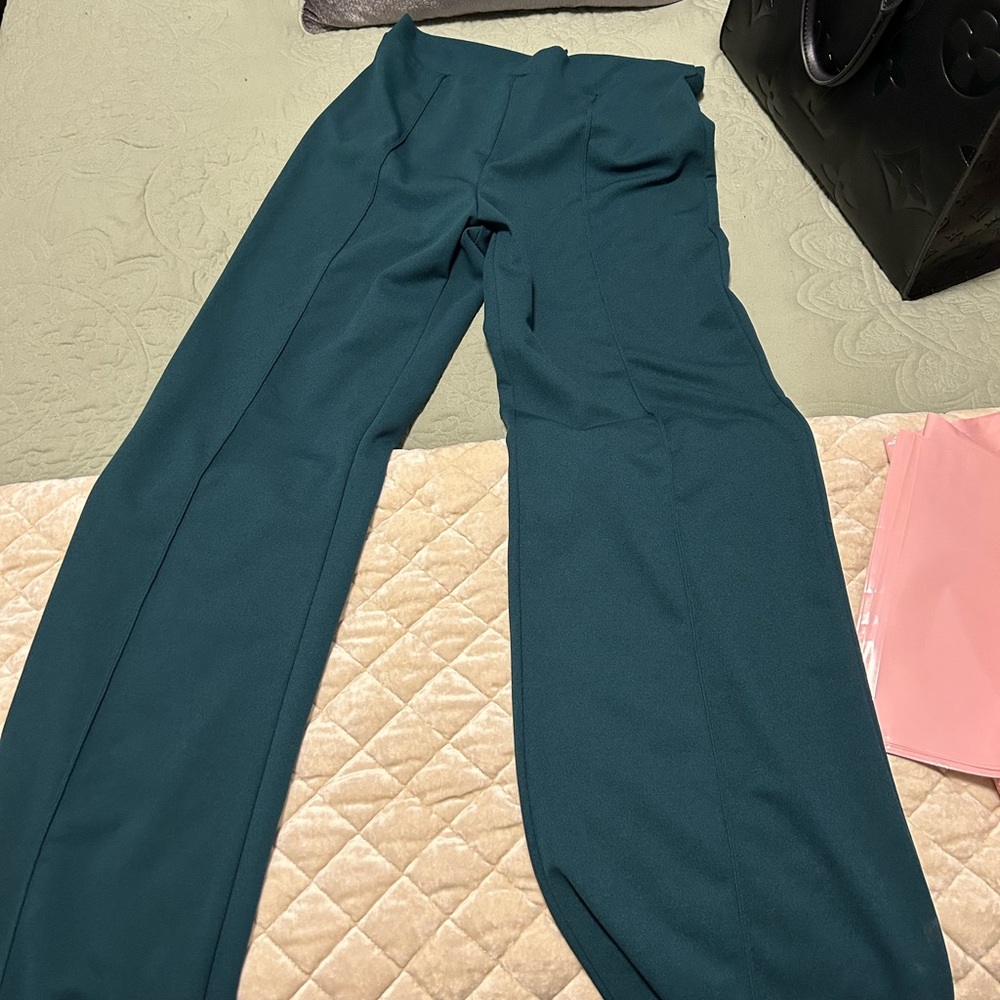 Fashion Nova Victoria High waisted pants Forest green XL